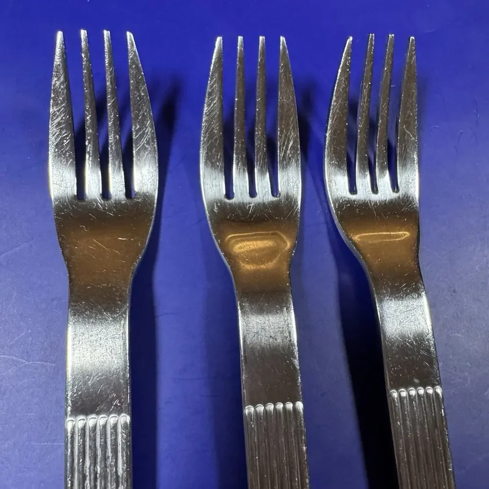 3x Dansk Stainless Thebe Dinner Forks 7 3/8” Glossy Ribbed Handle